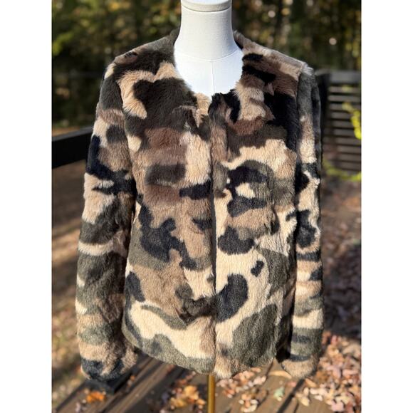 Band of Gypsies XS Faux Fur Camo Jacket Women's Green Multi Army MSRP $119 - Picture 4 of 12